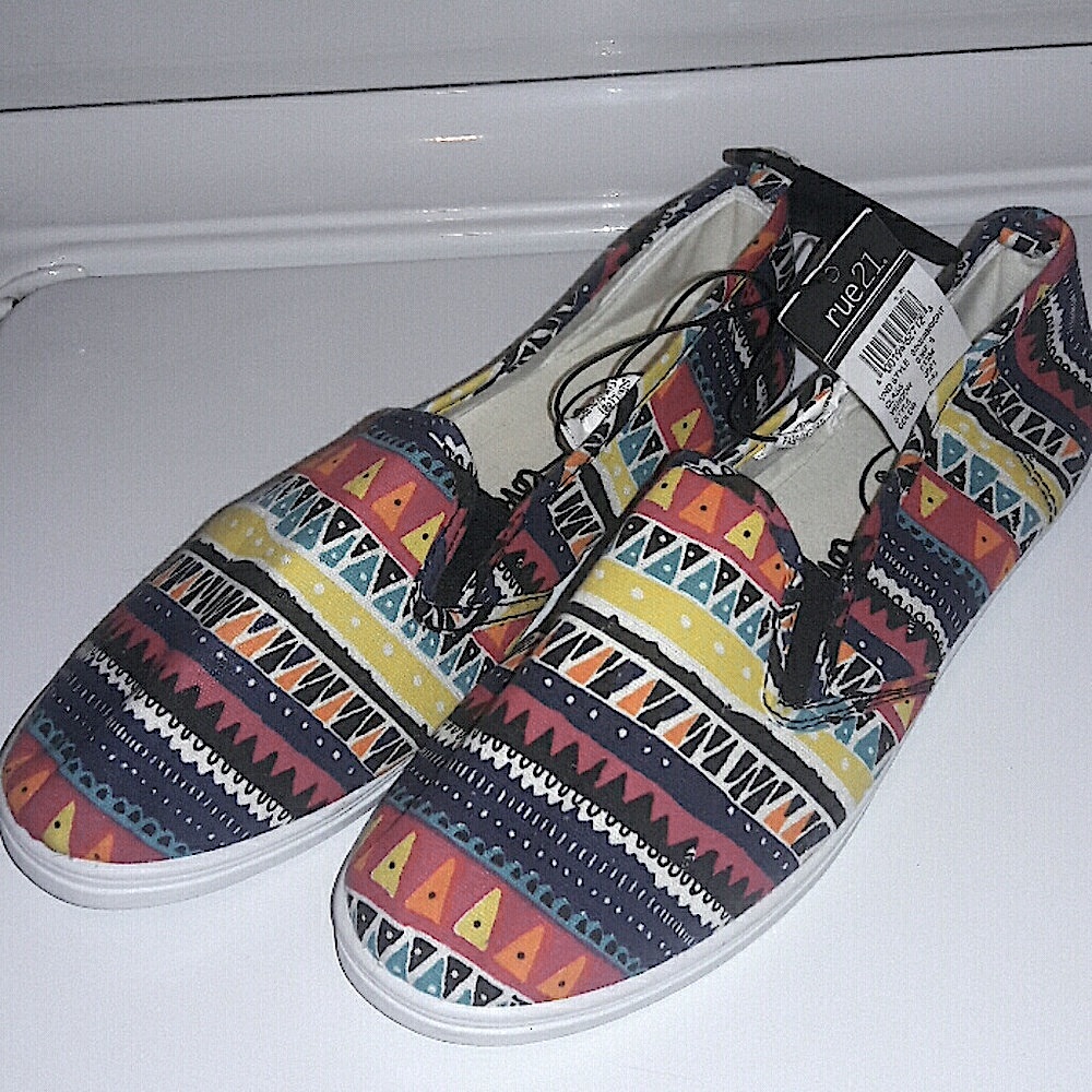 ⚜️NWT!!! RUE 21 MULTI COLOR & DESIGN SHOES⚜️